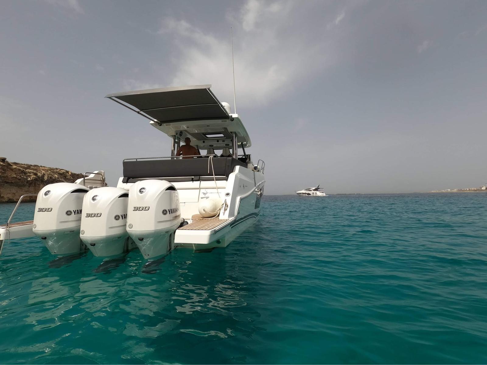 Jeanneau Cap Camarat 12.5WA “Zeri”, a speedboat for charter in Malta at Portomaso